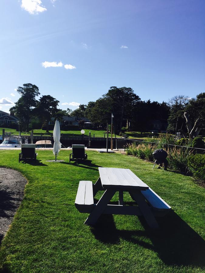 The Drake Inn Hampton Bays Bagian luar foto