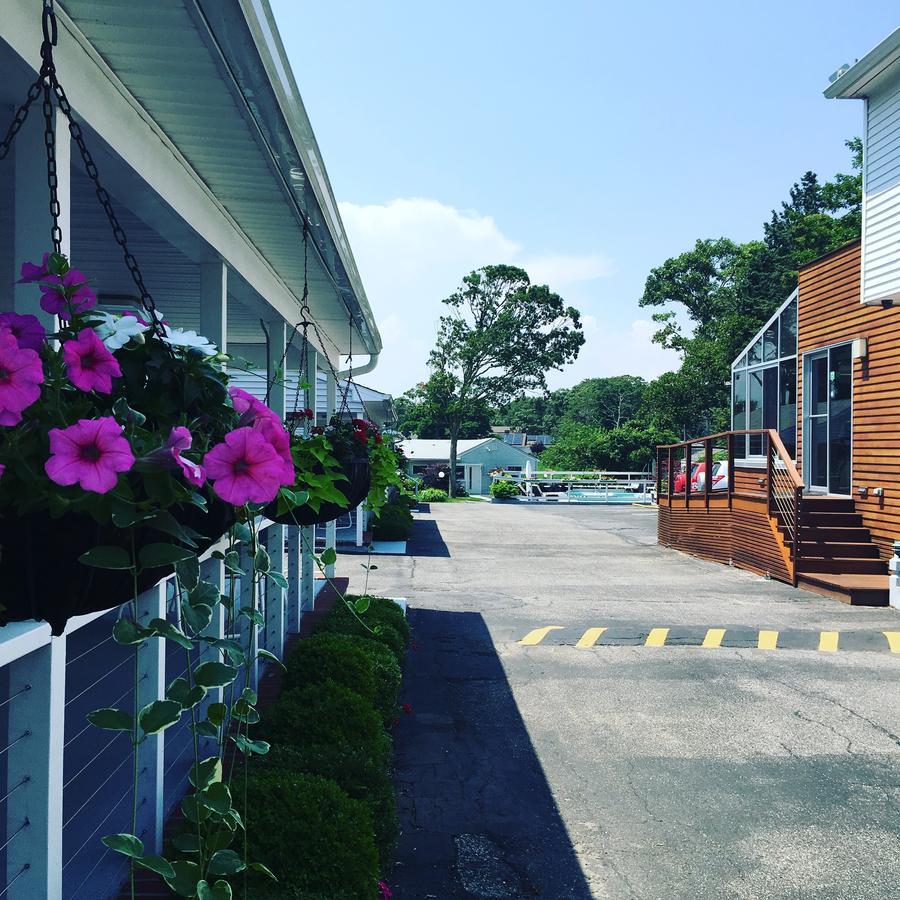 The Drake Inn Hampton Bays Bagian luar foto